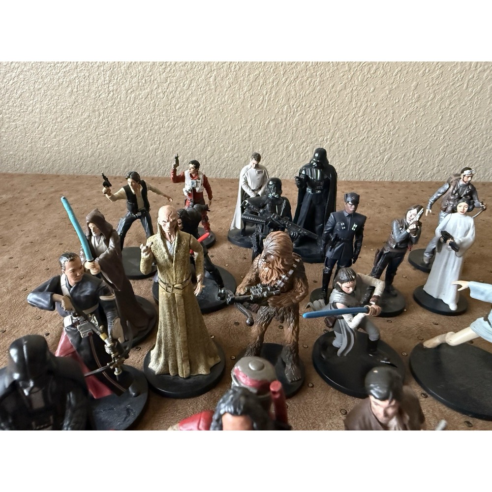 Star Wars Lot of  24 Disney Lucas Film Ltd Action Figures - Picture 6 of 12